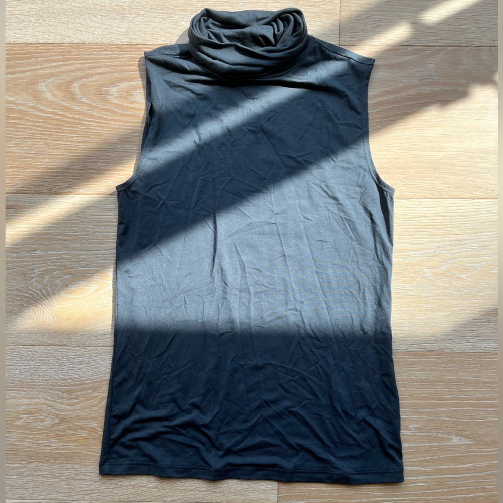 L'AGENCE Ceci Sleeveless Turtleneck Gray Size Small